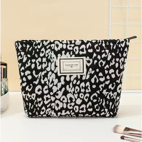 Animal Print Makeup Toiletries Travel Bag - Picture 1 of 5